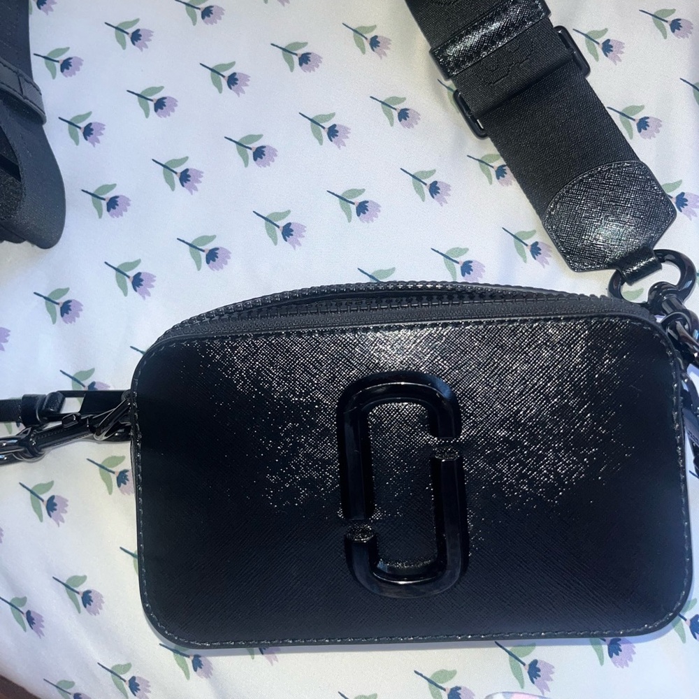 MARC JACOBS